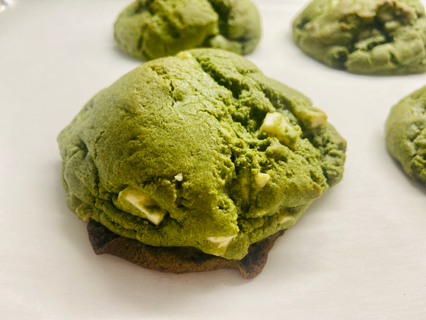 Matcha Spirulina White Chocolate Chip Cookie 