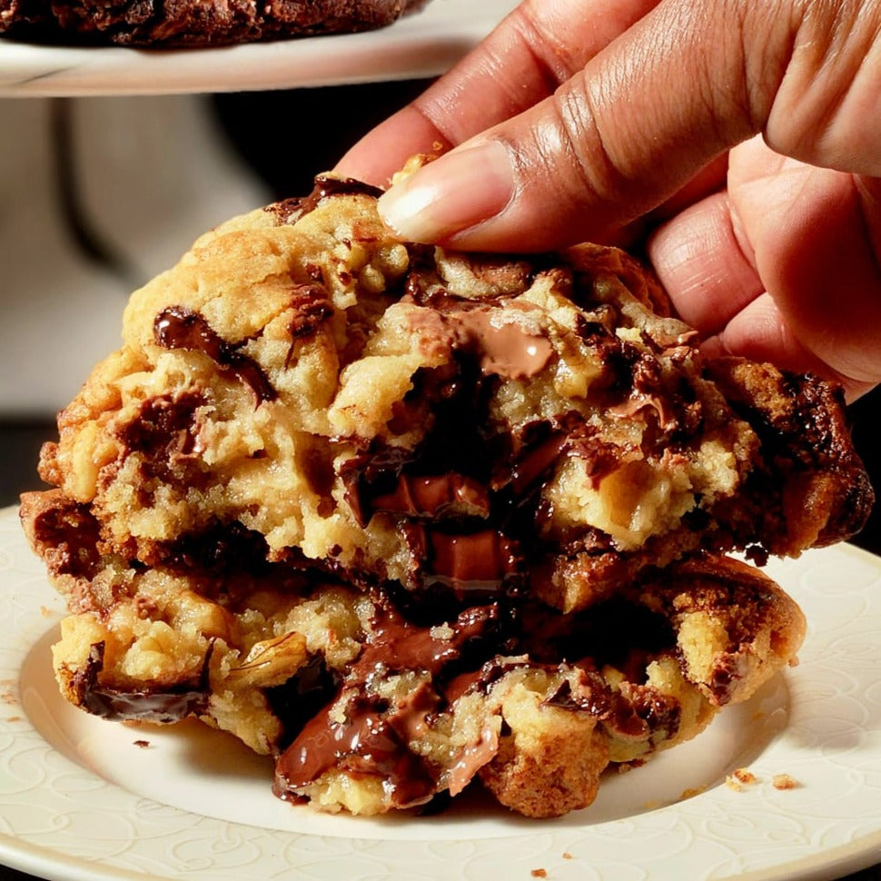 Chocolate Chip Walnut Cookie